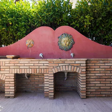 Apartment Nick & Santo's Holiday Homes Beach Front Lux *