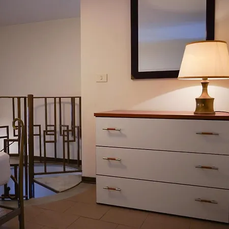 Nick & Santo's Holiday Homes Beach Front Lux Apartment