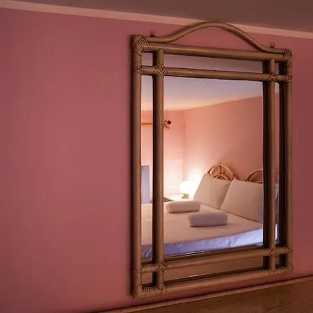 Nick & Santo's Holiday Homes Beach Front Lux Apartmán Giardini Naxos